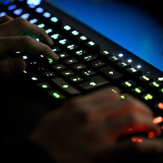 Computertastatur, Themenbild Cyberangriff 