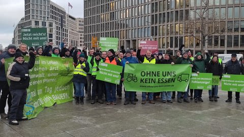 Bauern aus dem Westerwald demonstrieren in Berlin.