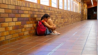 Viele Kinder leiden unter psychischen Problemen - Programme in Schulen sollen ihnen helfen