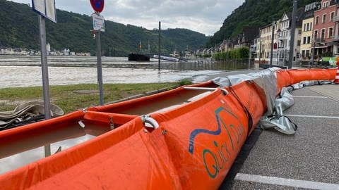 In Sankt Goar schützt nun ein Quickdamm vor dem Hochwasser.