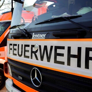 Feuerwerh Koblenz rettet fünf Ruderer aus dem Rhein