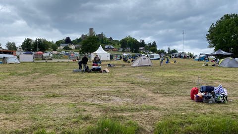 Montag ist Abreisetag. Bei Rock am Ring leeren sich die Campingplätze.