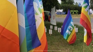 Friedensflaggen am Fliegerhorst in Büchel (Archiv)