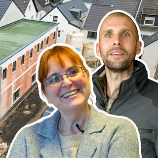 Titelbild Ein Dorf baut auf Folge 13: Porträt zweier lächelnder Menschen vor einem Neubau im Hintergrund.