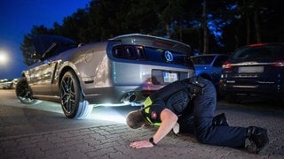 Die Polizei Koblenz hat bei Treffen der Tuning-Szene Autos beschlagnahmt. (Symbolfoto)