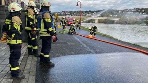 An jedem zweiten und vierten Freitag im Montag übt der Löschzug Niederwerth der Freiwilligen Feuerwehr der VG Vallendar für den Ernstfall.