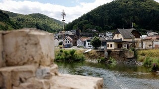 Im Ahrtal können Unternehmen bis Ende Juni 2026 Aufbauhilfen beantragen. Die Frist wurde verlängert. 