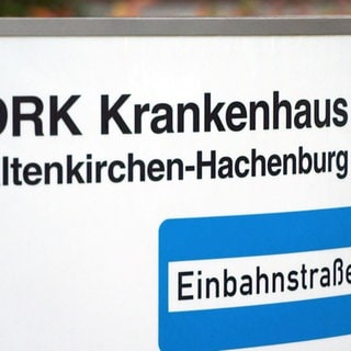 Das DRK-Krankenhaus Altenkirchen-Hachenburg ist eine von mehreren DRK-Einrichtungen in Rheinland-Pfalz, die erneut zahlungsunfähig sind.