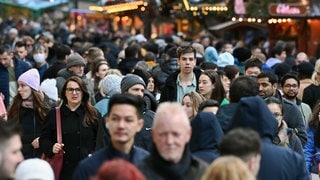 Stress an Weihnachten - volle Fußgängerzone