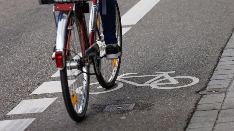 Sicherheit für Radfahrer: BW will Schutzzonen außerhalb von Orten