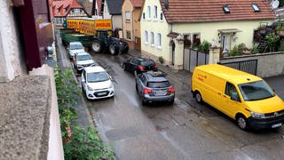 Langgasse zu eng für Verkehr und Fußgänger