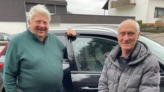 Günter Hirschmann und Michael Schindler vom Carsharing Annweiler