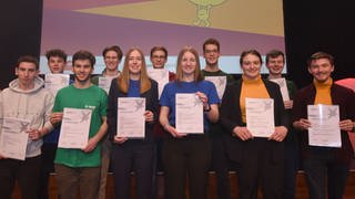 Landessieger beim Wettbewerb Jugend forscht im BASF-Feierabendhaus in Ludwigshafen