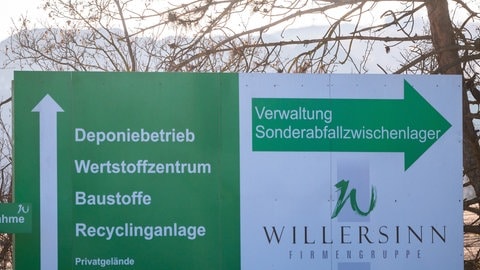 Wegweiser zum Sondermüllzwischenlager in Heßheim in Rheinland-Pfalz