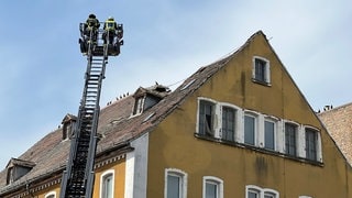 Mehrstöckiges Haus mit einggestürztem Dach in Speyer