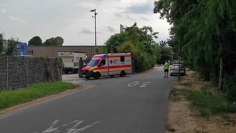 Rettunghubschrauber bei Arbeitsunfall am Geothermiekraftwerk Landau