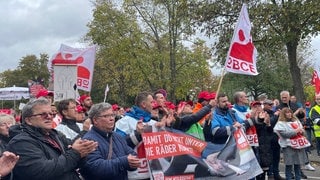 Menschen bei Demo