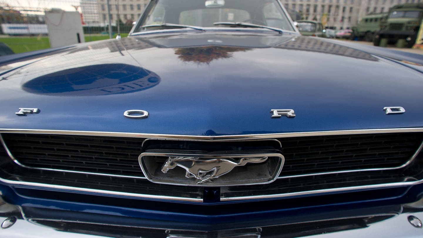 Die Front eines Ford Mustang