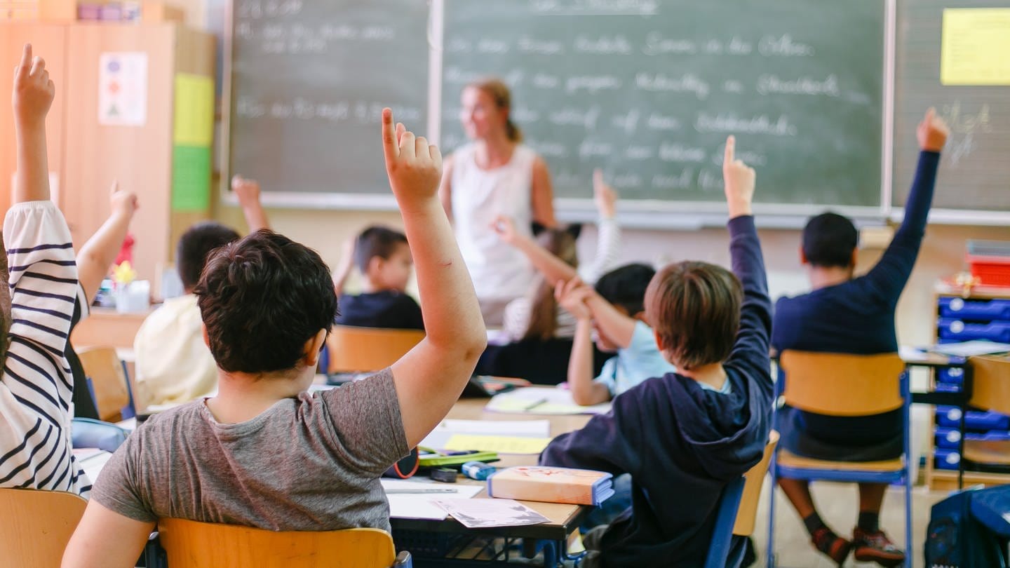 Schulkinder melden sich: Schon wieder müssen viele Schüler der Gräfenauschulde in Ludwigshafen die erste Klasse wiederholen