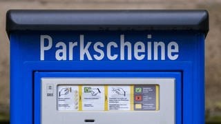 Ein Parkscheinautomat: Eine Frau aus Lambsheim (Rhein-Pfalz-Kreis) soll jahrelang Geld aus dem Parkscheinautomaten hinterzogen haben