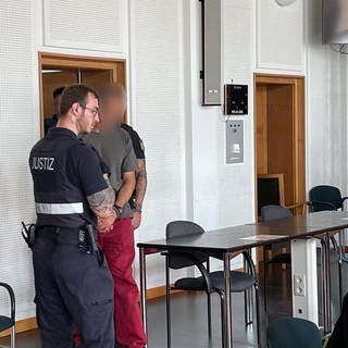 Angeklagter im Doppelmord-Prozess - FT Gerichtssaal 