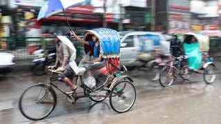 Mit der Rikscha bei Regen durch die Stadt - bald auch in Landau