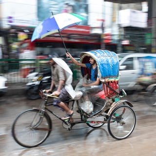 Mit der Rikscha bei Regen durch die Stadt - bald auch in Landau