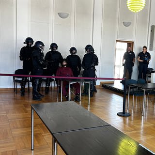 Im Prozess um den niedergestochenen Justizbeamten der JVA-Frankenthal gelten besondere Sicherheitsvorkehrungen