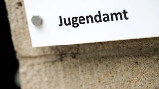 Jugendämter am Limit: So läuft es aktuell in Germersheim und Neustadt