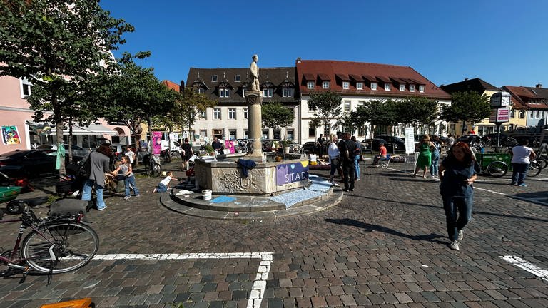 Aktionstag in Speyer mit einem für Autos gesperrten Parkplatz