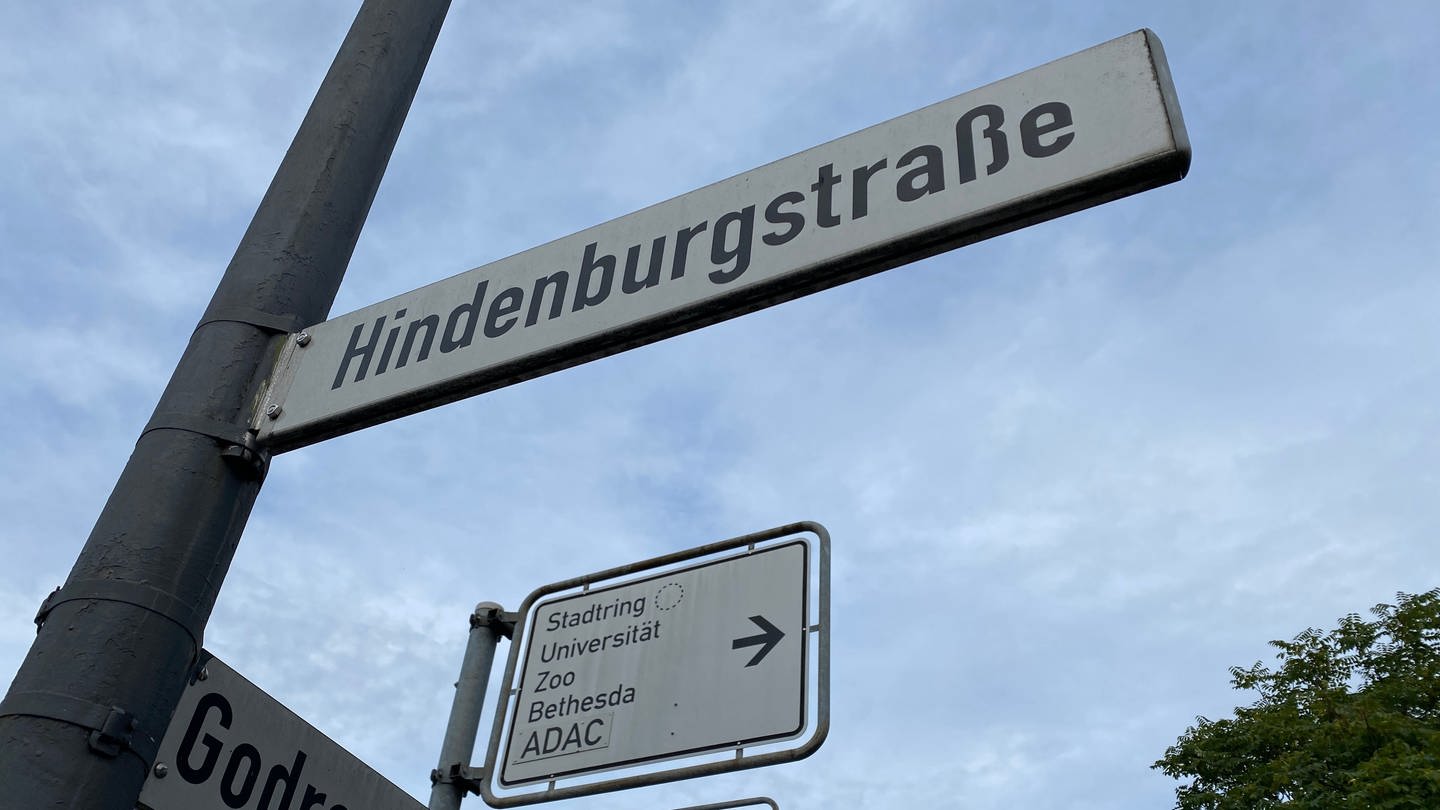 Schild der Hindenburgstraße in Landau