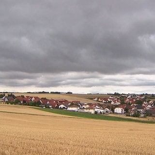 Ansicht auf das Dorf Quirnheim in der Verbandsgemeinde Leiningerland - Symbolbild für Quirnheim hat immer noch keinen Bürgermeister