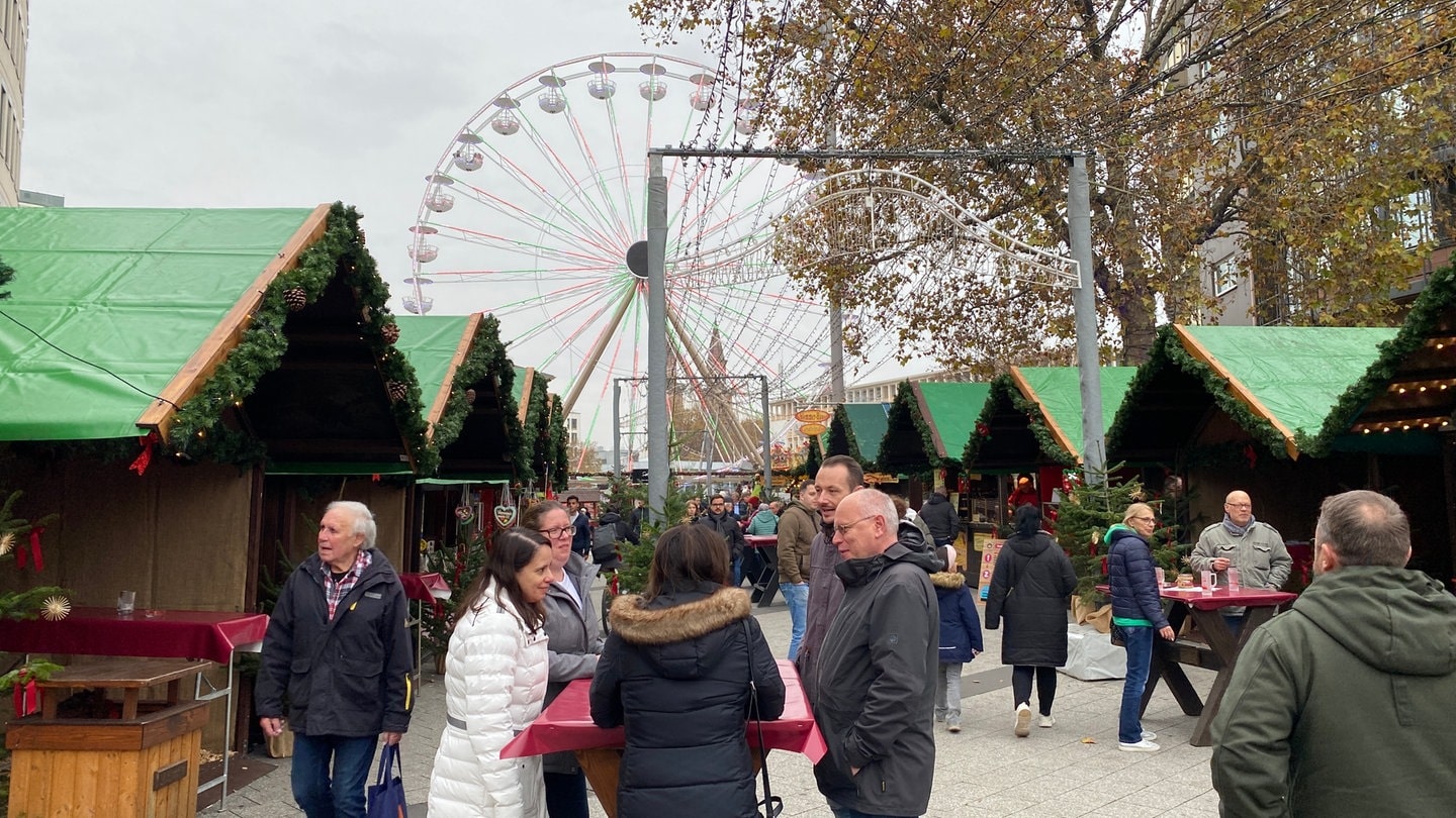 Weihnachtsmarkt Ludwigshafen 2024 eröffnet