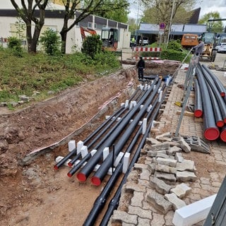 Das kaltes Nahwärmenetz in Offenbach an der Queich. Der Ort weiht ein neues Wärmenetz ein und macht sich auf den Weg zum CO2-neutralen Heizen. Das Projekt soll ein Vorbild für andere Kommunen im Land sein.