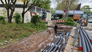 Das kaltes Nahwärmenetz in Offenbach an der Queich. Der Ort weiht ein neues Wärmenetz ein und macht sich auf den Weg zum CO2-neutralen Heizen. Das Projekt soll ein Vorbild für andere Kommunen im Land sein.