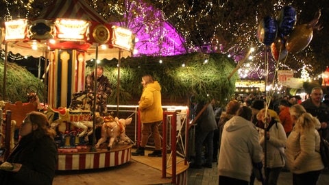 Der Weihnachtsmarkt am Marktplatz in Haßloch.