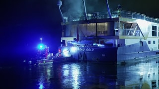 Auf einem Passagierschiff bei Speyer ist es in der Nacht zu einem Brand gekommen.