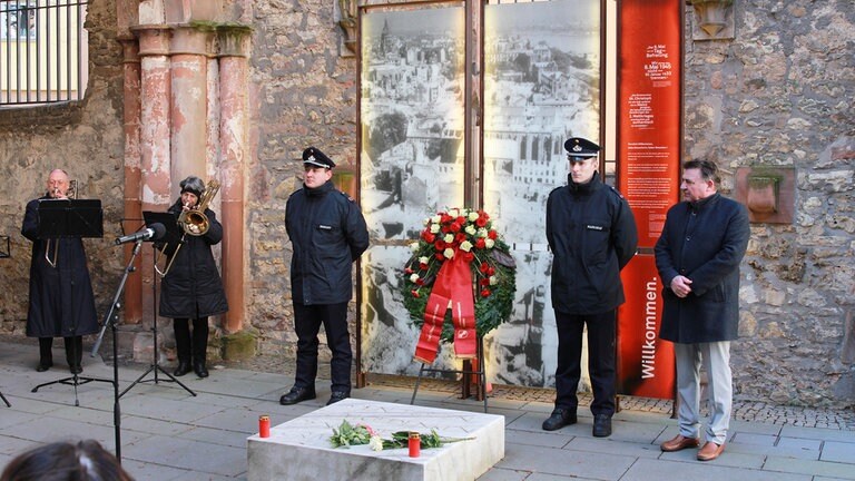 "Das Inferno" - Mainz Erinnert An Bombenangriff Vor 78 Jahren - SWR Aktuell