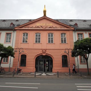 Das Landesmuseum Mainz erforscht die Herkunft seiner Gemälde aus der NS-Zeit.