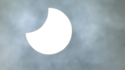 Die partielle Sonnenfinsternis am 25.10.2022 - beobachtet von Alzey aus.