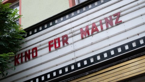 Blick auf das Mainzer Capitol-Kino