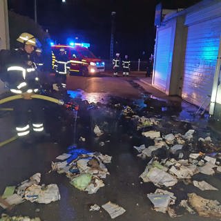 Die Feuerwehr Bad Kreuznach musste sechs mal zu Mülltonnenbränden ausrücken.