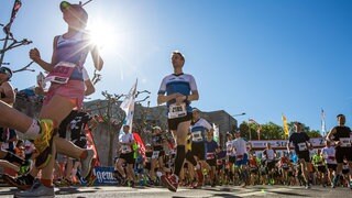 Läufer beim Mainz-Marathon