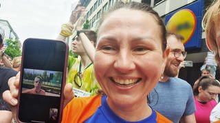 Natascha hatte ihren Mann Alexej in der Ukraine beim Countdown zum Gutenberg-Marathon in Mainz live zugeschaltet.
