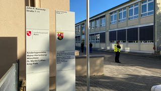 An die Astrid-Lindgren-Schule in Mainz wurde am Freitagmorgen eine Mail mit einer Bombendrohung geschickt.