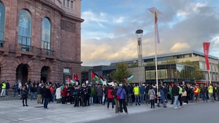In Mainz hat am Freitag eine Pro-Palästina-Demonstration mit 600 Teilnehmenden stattgefunden.