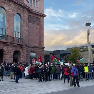 In Mainz hat am Freitag eine Pro-Palästina-Demonstration mit 600 Teilnehmenden stattgefunden.