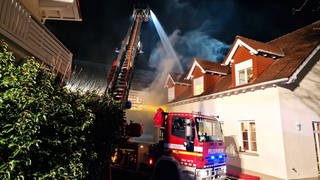 In Appenheim hat es am 2. Januar 2023 im Weingut Gres gebrannt. Verletzt wurde niemand. Etwa 160 Einsatzkräfte waren vor Ort.
