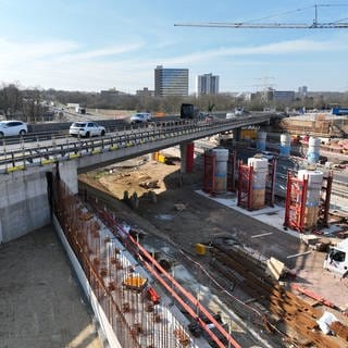 Die Baustelle am Südkreuz Mainz: Sperrungen über das Wochenende, weil Stahlträger eingehoben werden
