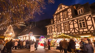 Der Weihnachtsmarkt im Bad Kreuznacher Stadtteil Bad Münster am Stein-Ebernburg kostet in diesem Jahr Eintritt